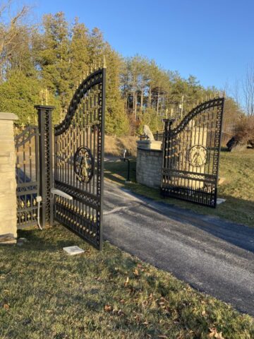 Swing Gate in Toronto Img 4131